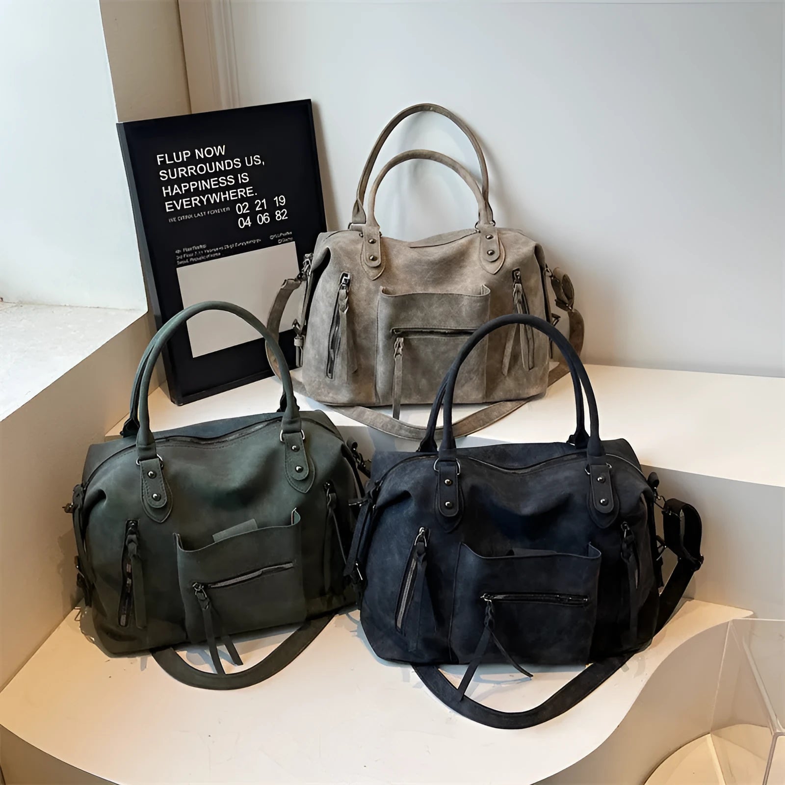 Retro textured women's large-capacity messenger bag in black with stitching detail, 36x25x13cm PU crossbody bag.
