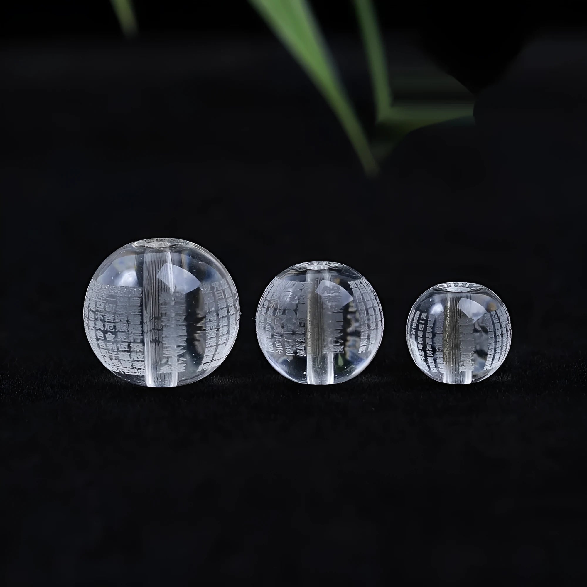 10mm clear glass prayer beads engraved with Buddhist mantras for meditation