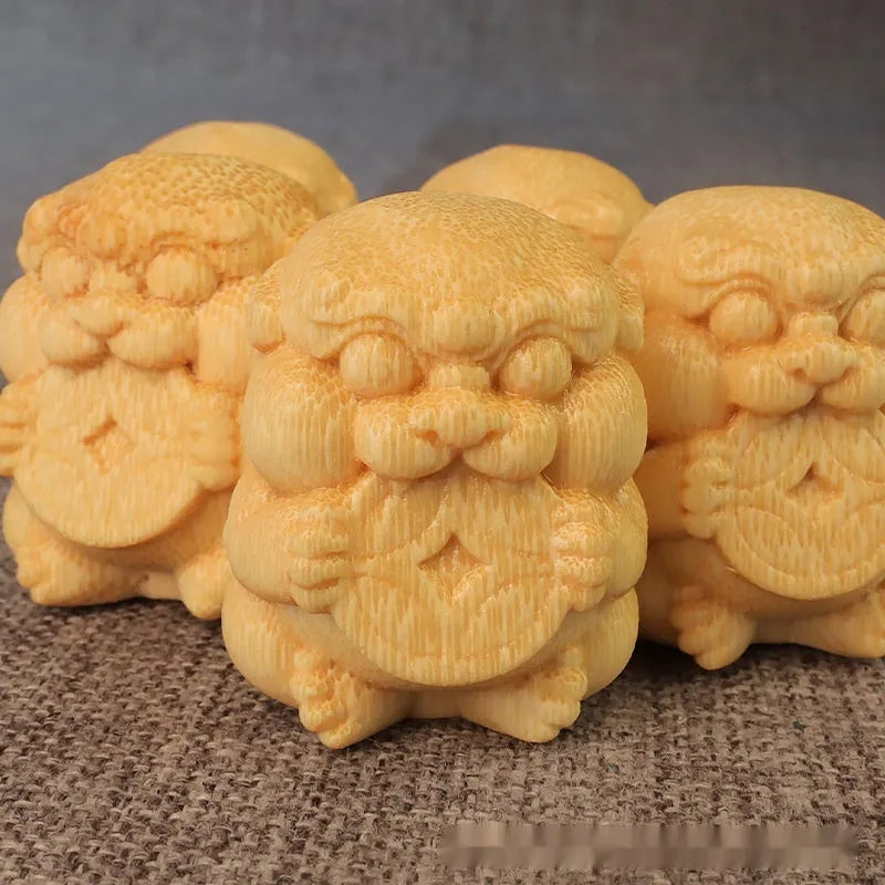 Solid bamboo carving ornament Take Money figurine 4.5cm decorative sculpture