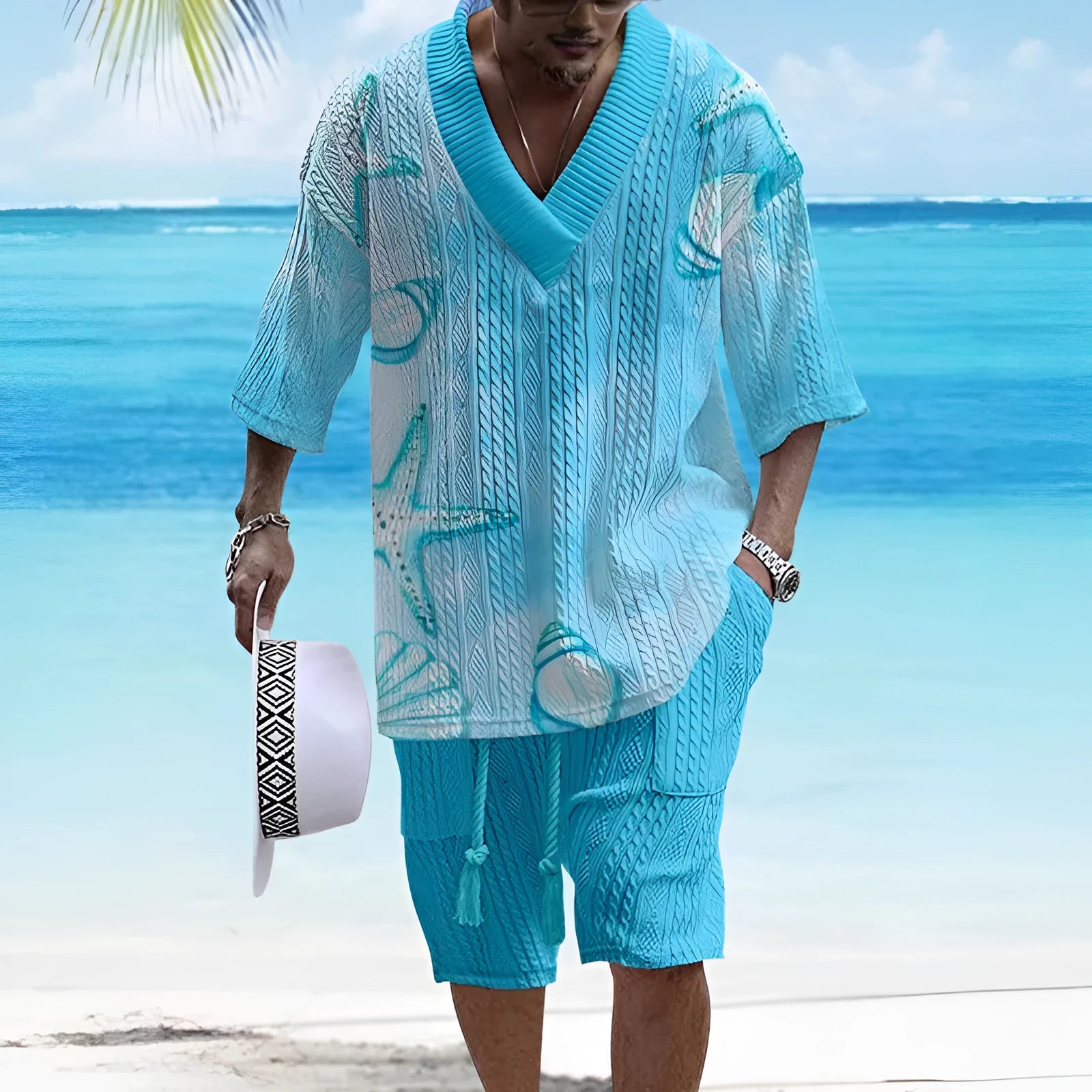 Loose casual short sleeve suit in polyester fabric with coordinating top and shorts