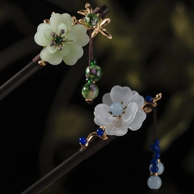 Wooden flower-shaped hair clasp in New Chinese style, single hairpin for women, 14 colour options.
