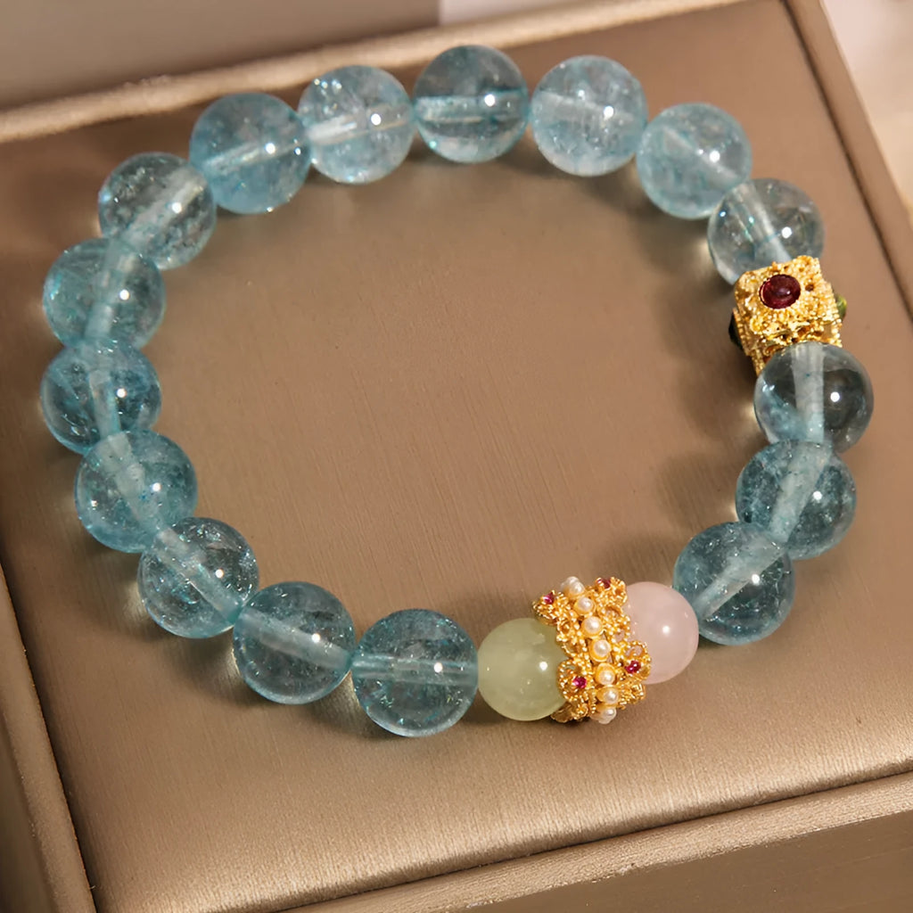 Adjustable natural crystal bracelet with blue cube sugar beads and flexible diamond ring setting in Chinese style