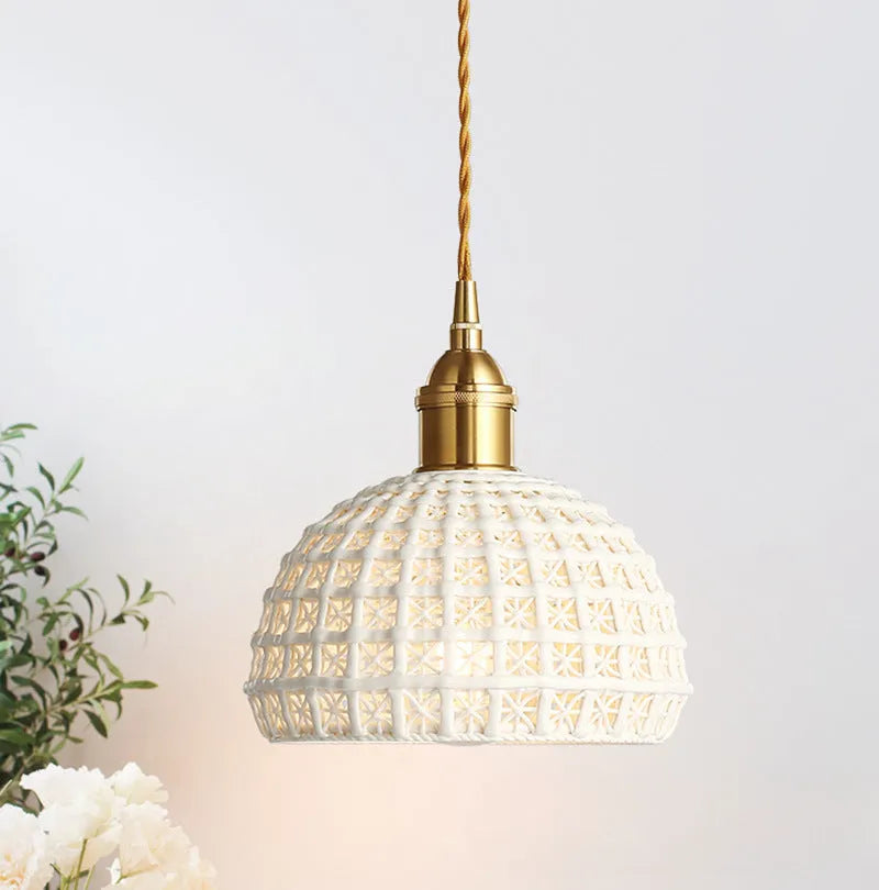 All-copper single-head Nordic pendant light with brass and ceramic finish for bedroom dining room 220V