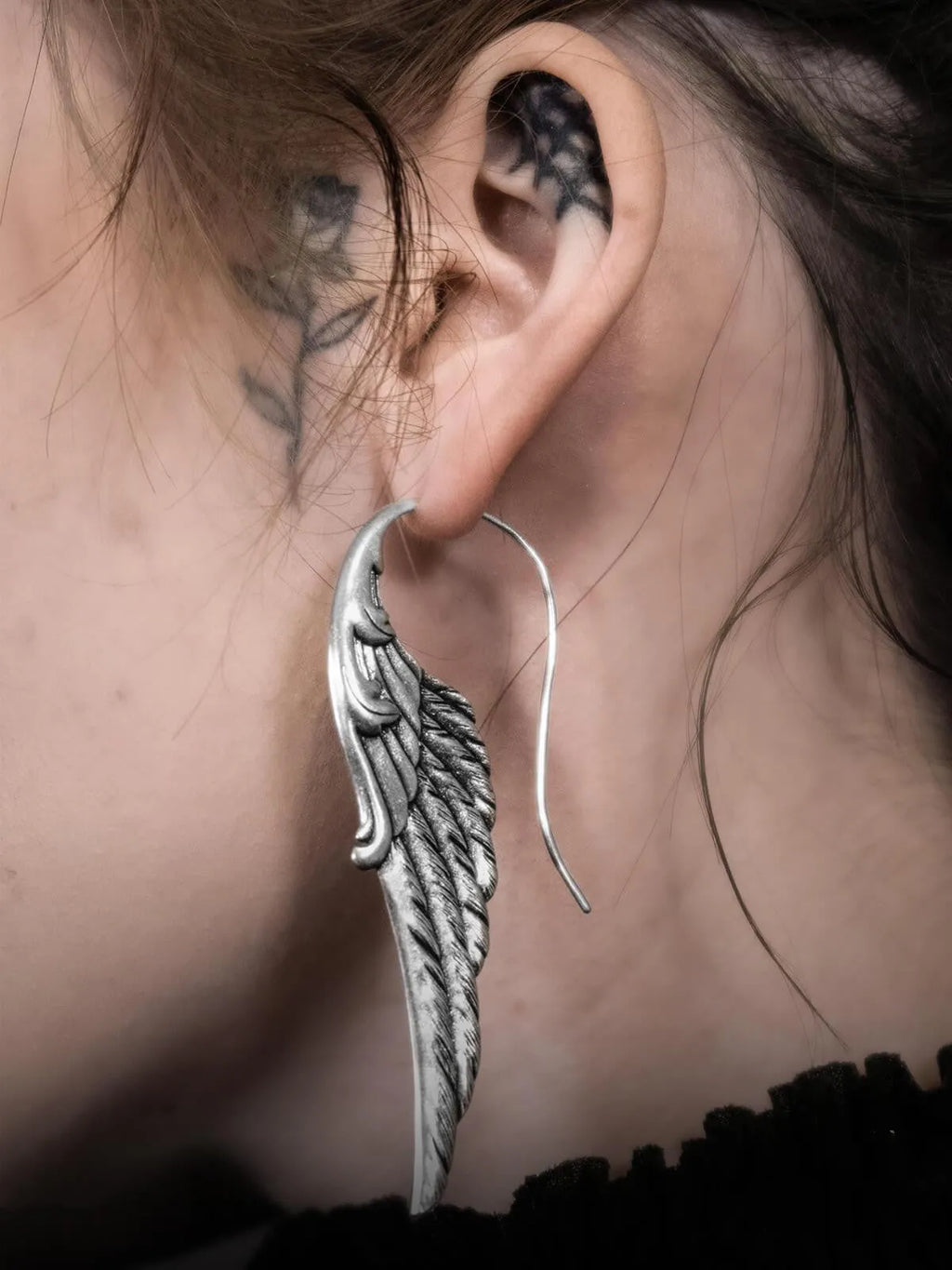 Angel wings pendant earrings in gold or antique silver alloy with electroplated retro geometric drop design, one pair