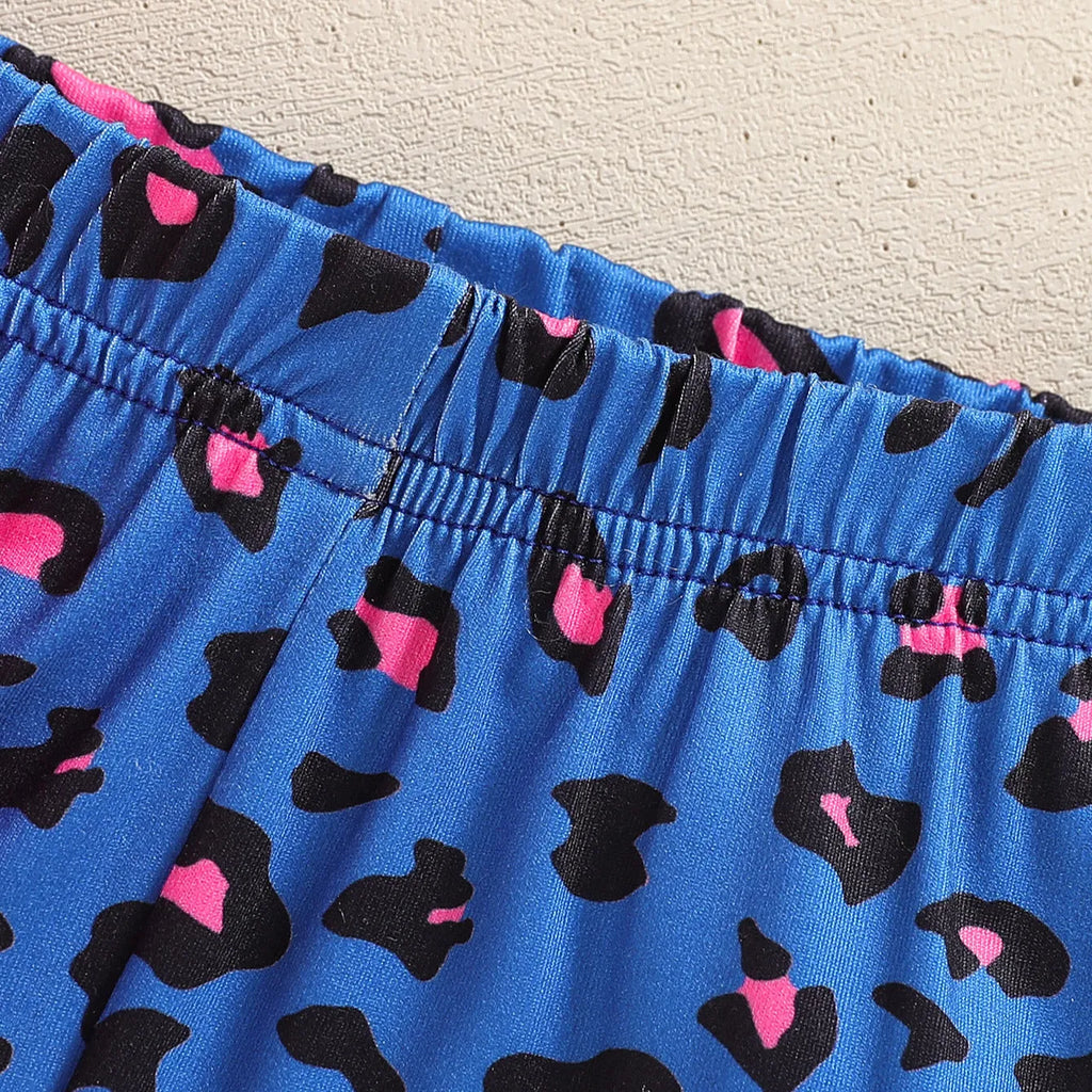Girls dark pink cotton two-piece summer set with kitty patch, short sleeve top and shorts, sizes 4Y-7Y.