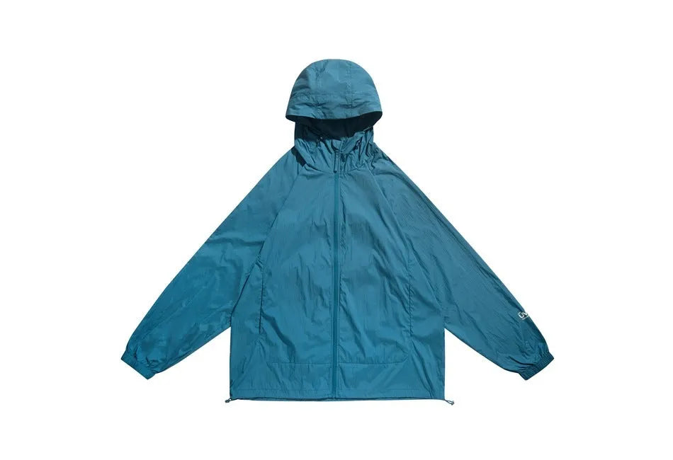 Men's thin hooded sports coat in chemical fibre blend fabric with straight hem and slit pockets