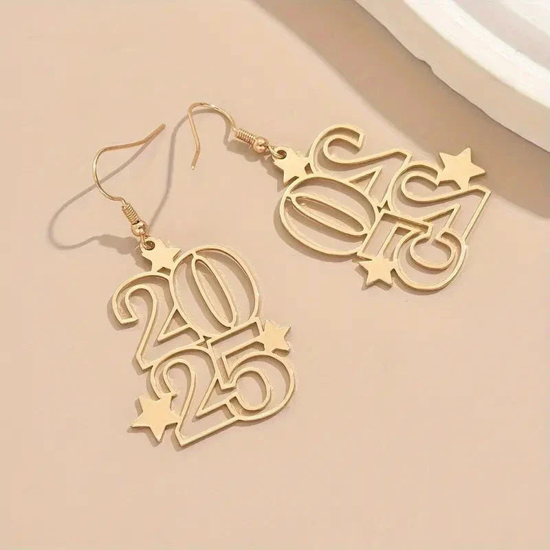 Stylish 2025 gold dangle earrings with a creative and elegant design, perfect for fashionable women