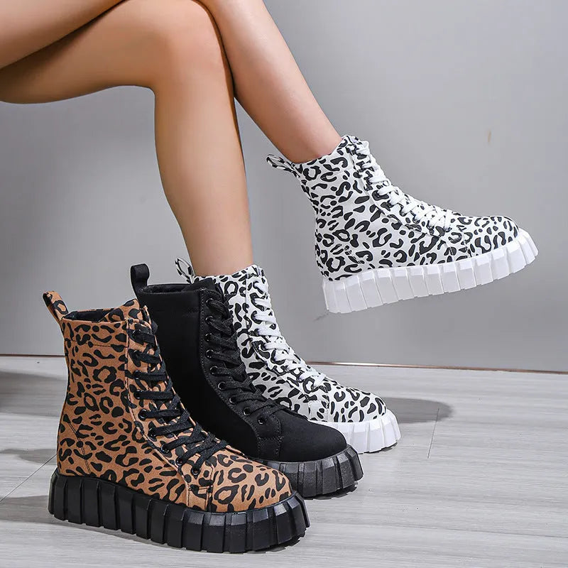 Leopard print suede women's platform boots with front tie and mid heel in brown leopard colour