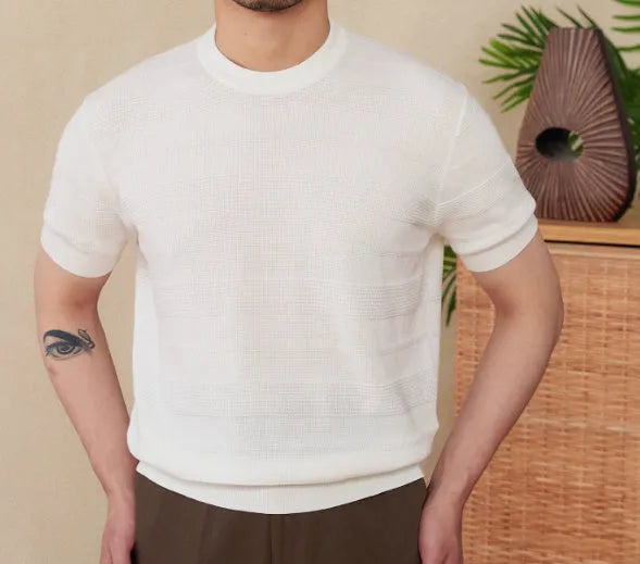Pure cotton retro summer t-shirt in off-white or royal blue with round neck and short sleeves