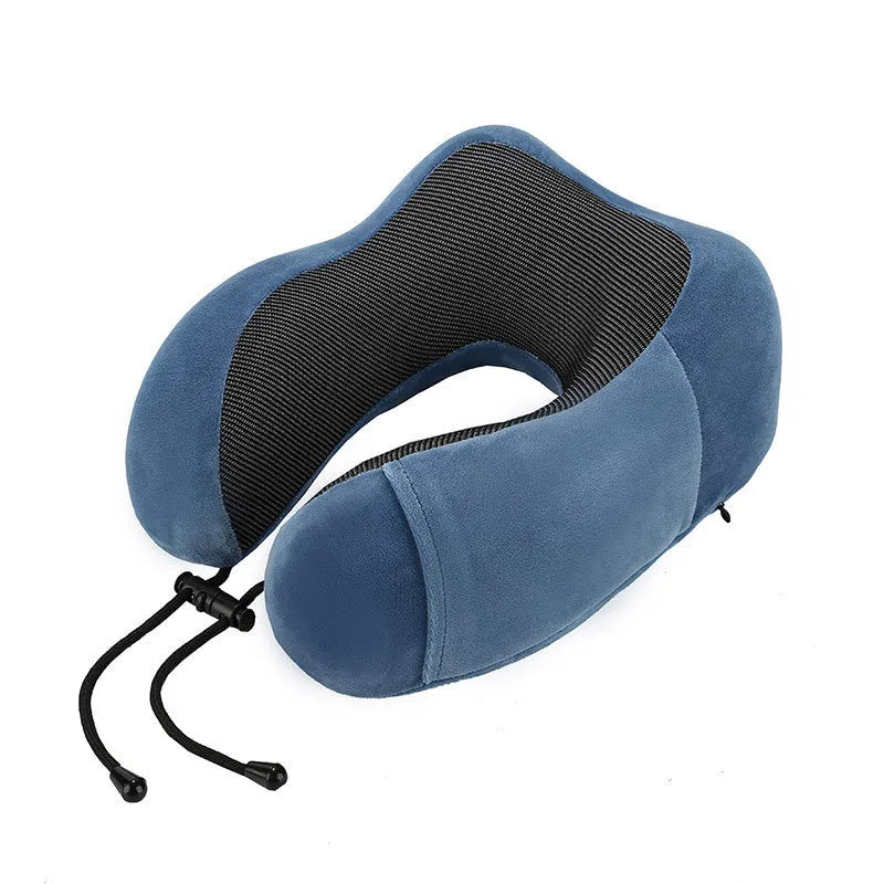 Memory foam U-shape travel neck pillow in navy blue with magnetic fastening, 30x25x15cm