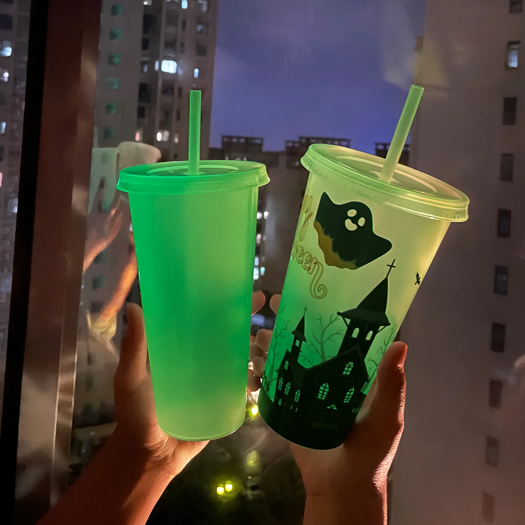 720ml plastic sippy cup with luminous Halloween straw, cylindrical design in various colours
