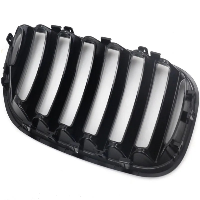 Bright black medium mesh grilles for BMW X5 E53 204 middle positions