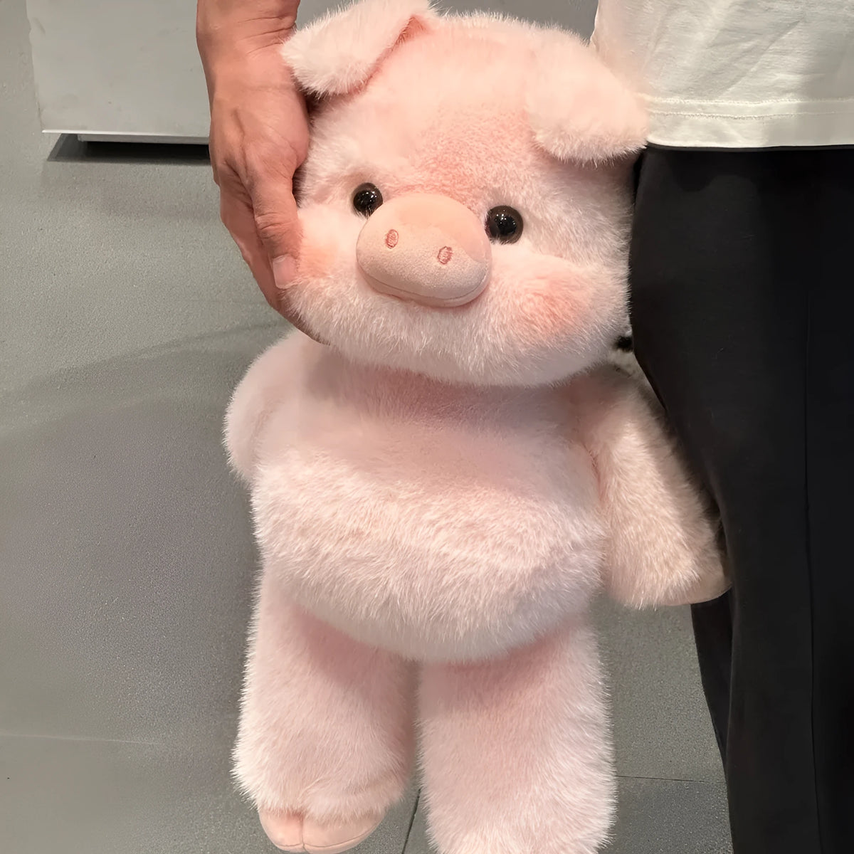 45cm Little Fragrant Pig plush doll in polyester, available in Whisper and Run Run styles from Cubs
