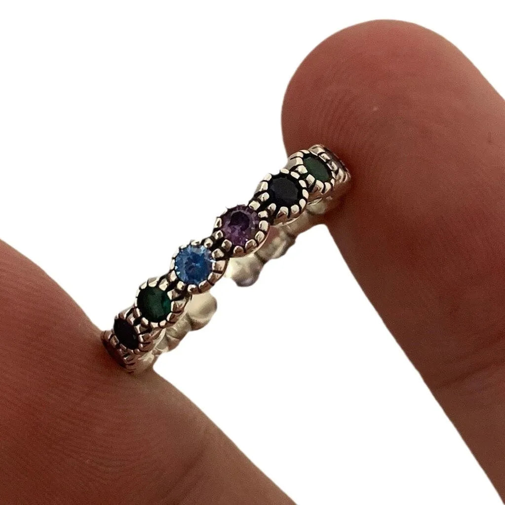 Women's adjustable ring with retro silver finish and round zircon geometric design