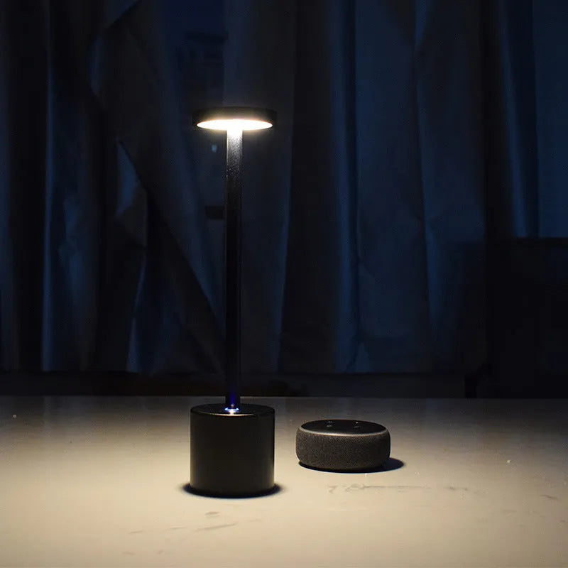 Rechargeable aluminium LED desk lamp with touch dimming in metallic colours