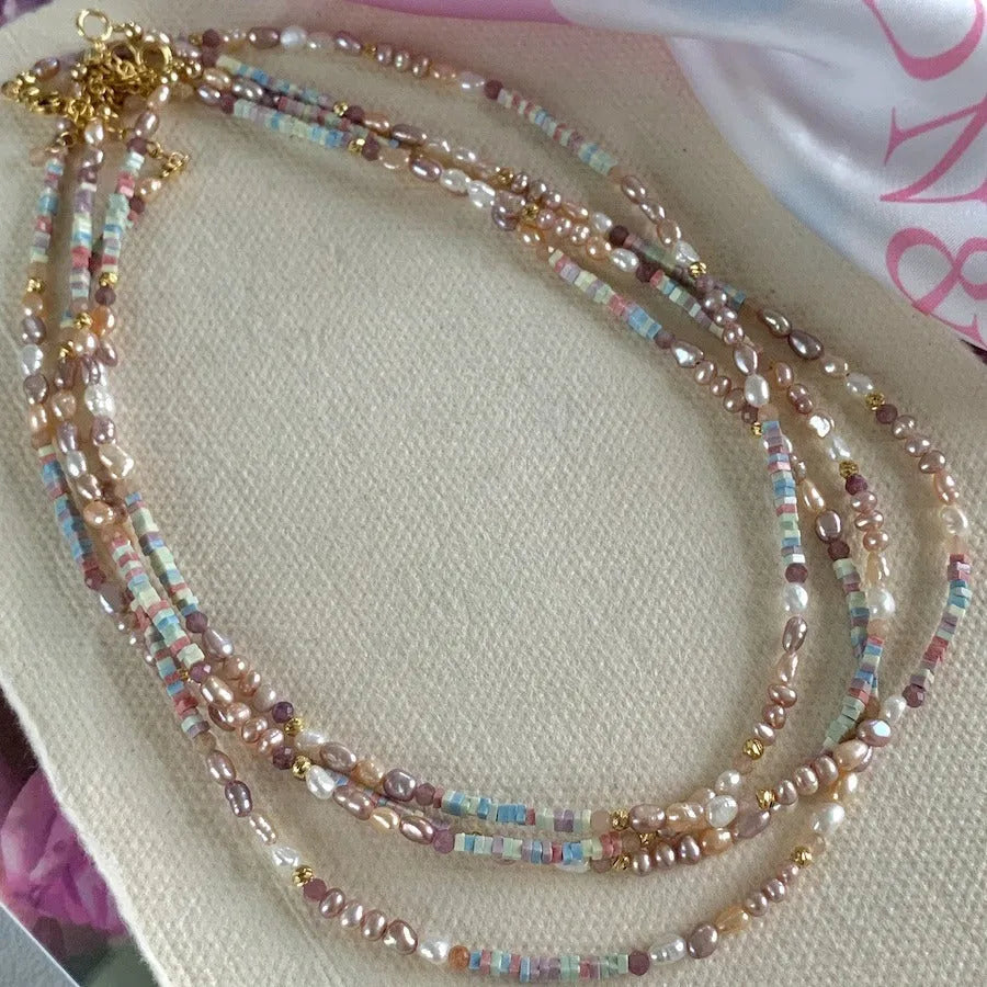 Purple natural pearl bracelet and necklace set with 14K gold gilding and irregular pearl shapes