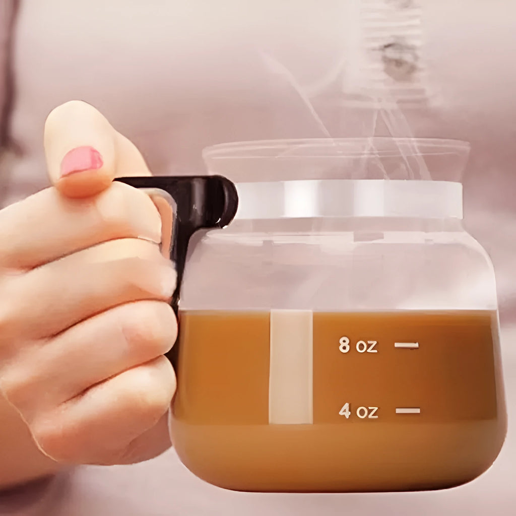 Transparent borosilicate glass coffee maker with silicone cover for manual pour-over brewing