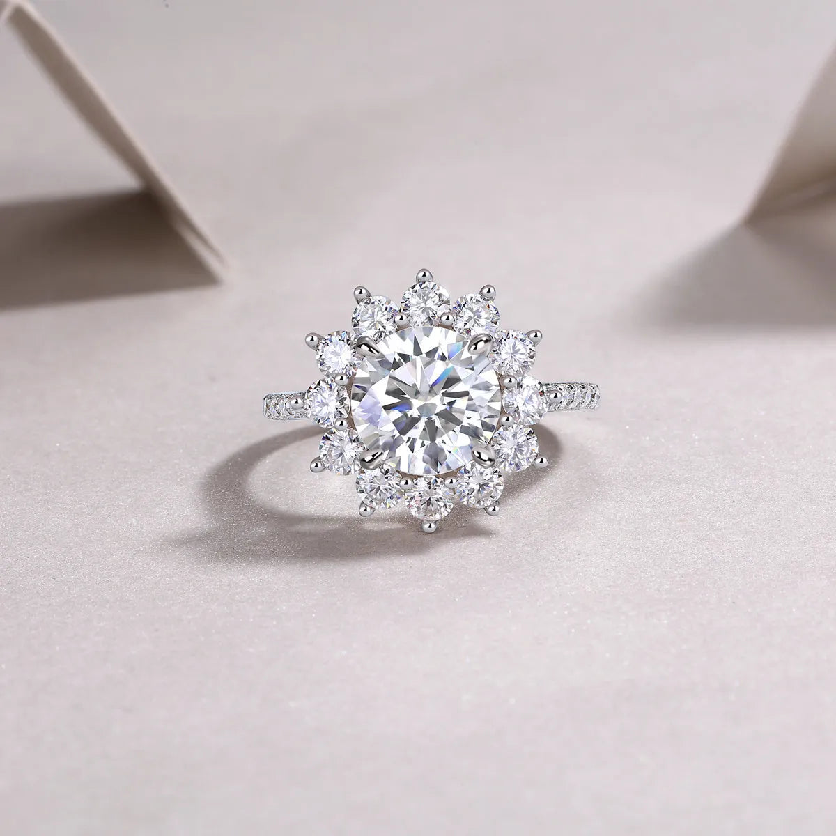 Sunflower 3 carat moissanite wedding ring set in platinum-plated S925 silver in gift box