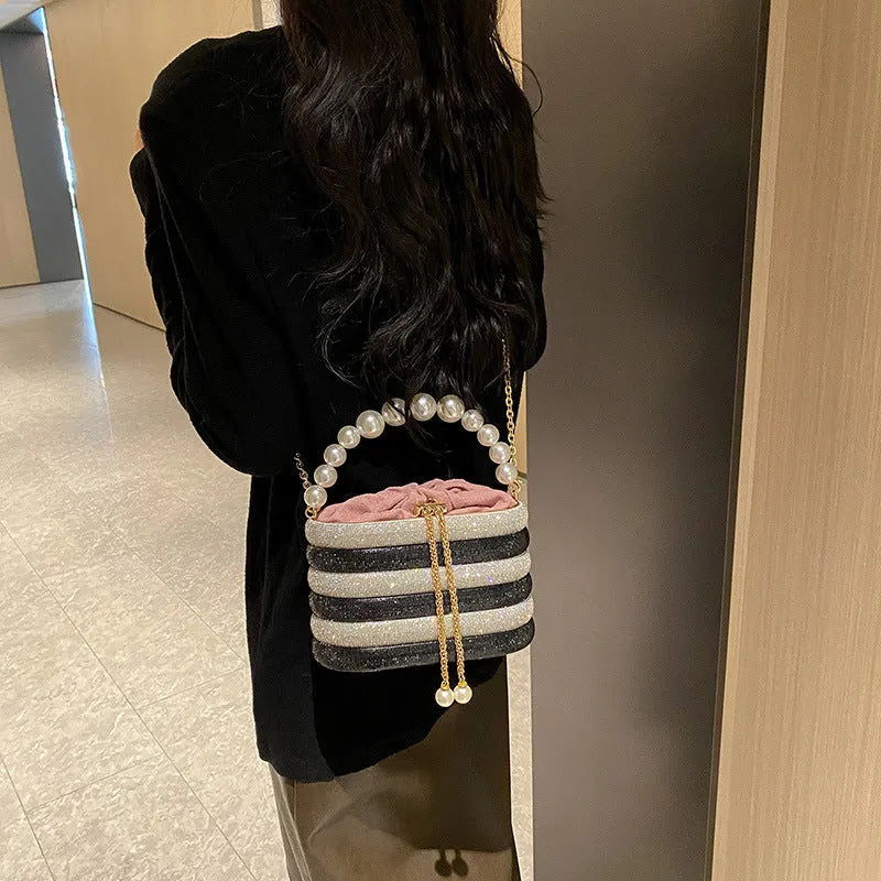Women's round one-shoulder crossbody bag with pearl bead decoration in European retro style