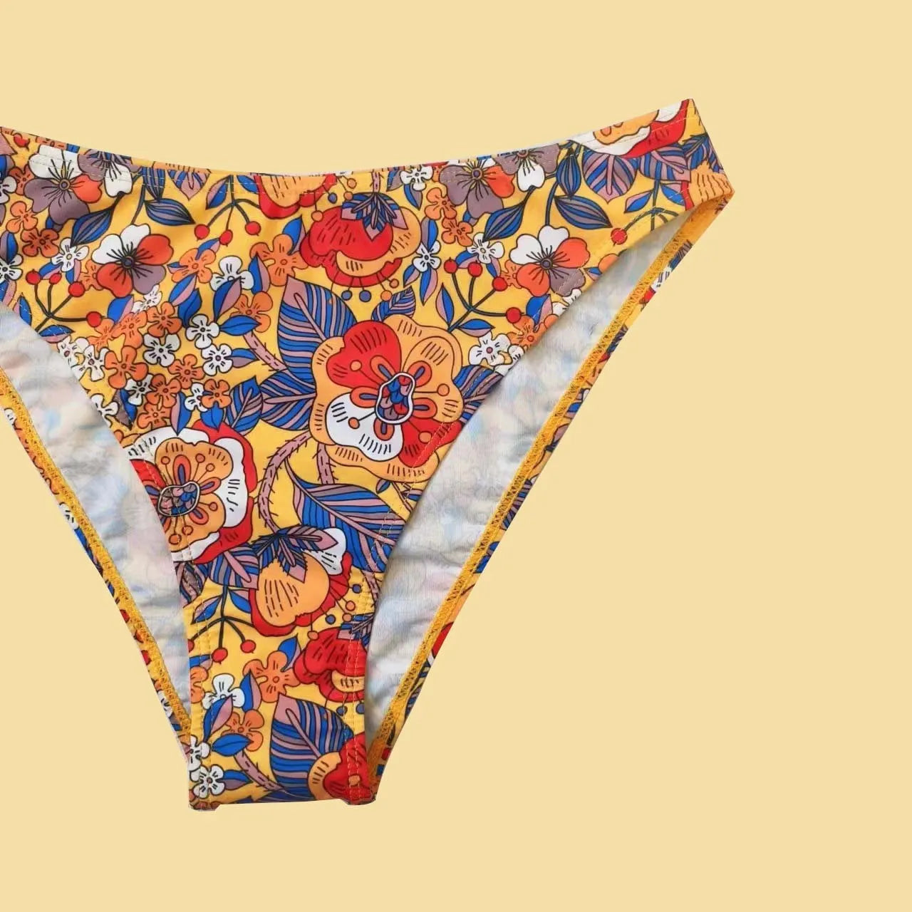 Plus size women's floral print strap bikini swimsuit set with bra and briefs