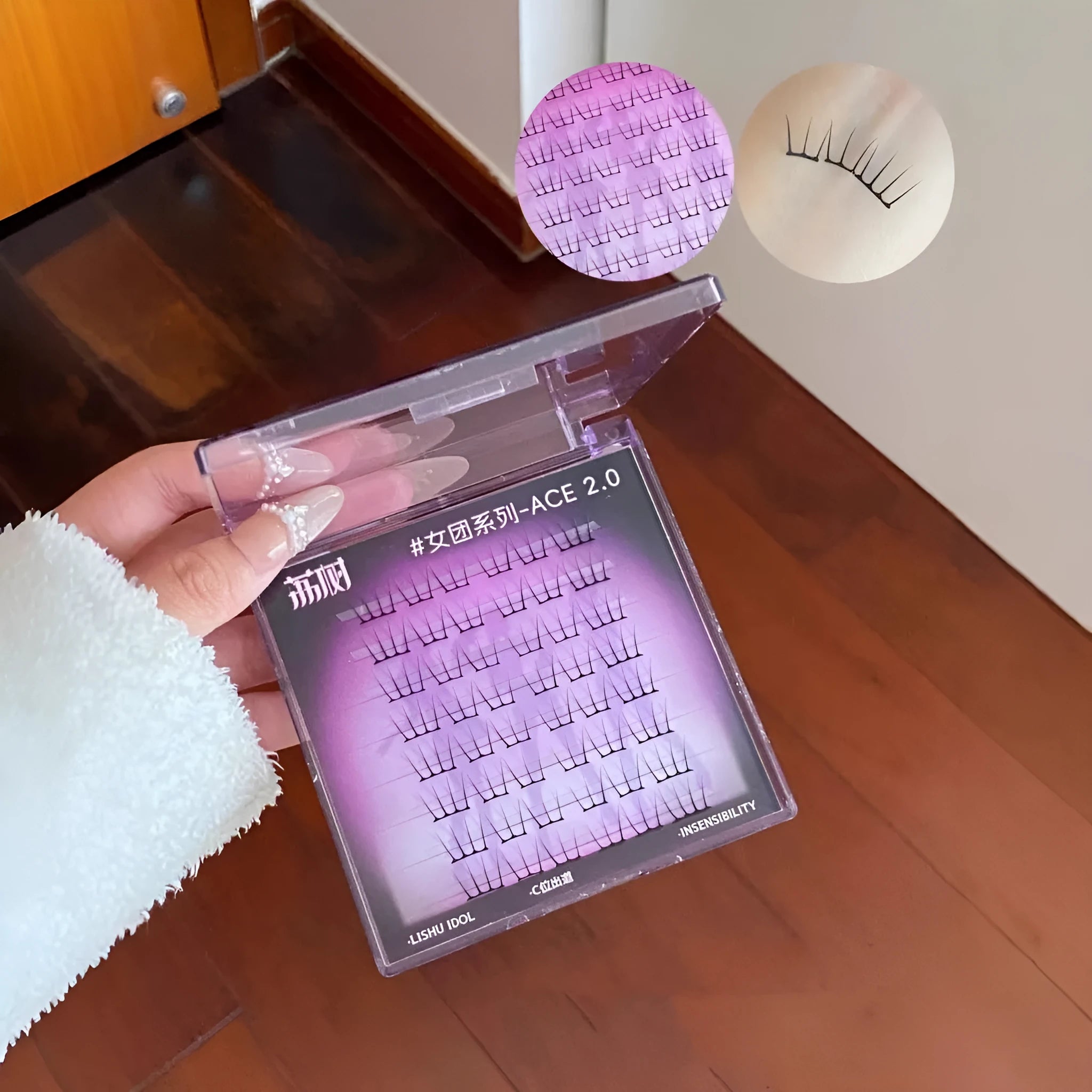 Pack of reusable artificial fibre false eyelash clusters for a natural makeup look.