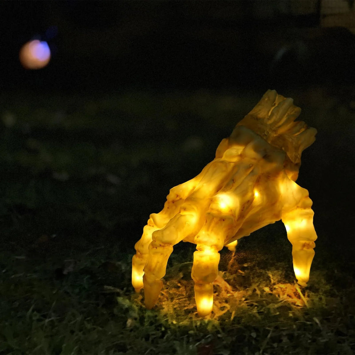 Halloween electric luminous crawling hand with warm light and spooky sound, animated zombie hand decoration