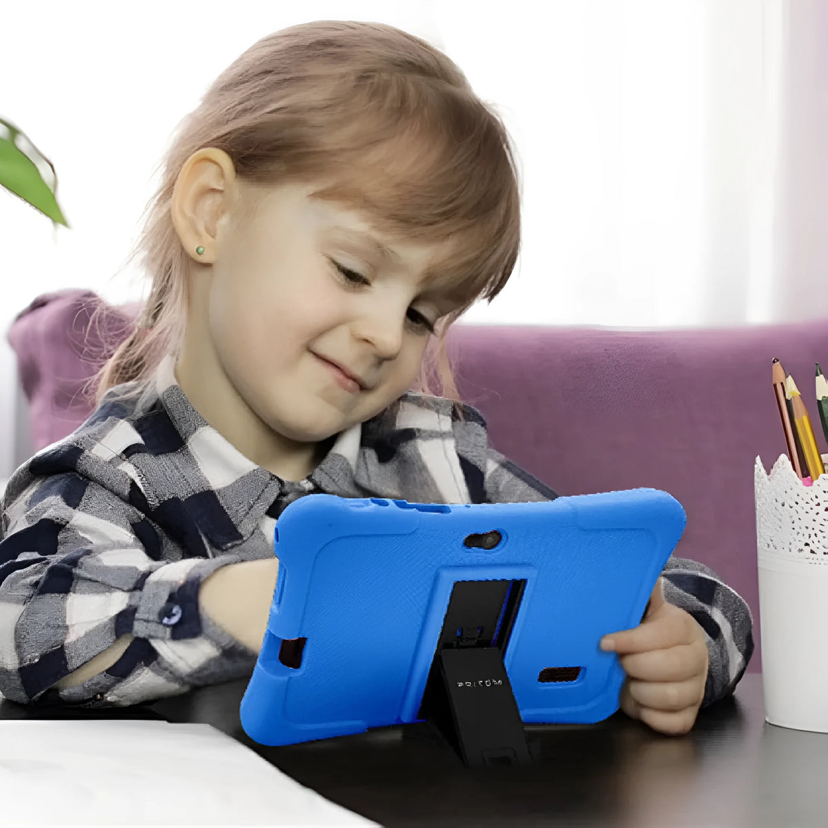 7-inch children's tablet computer with WiFi Bluetooth and silicone sleeve in blue colour
