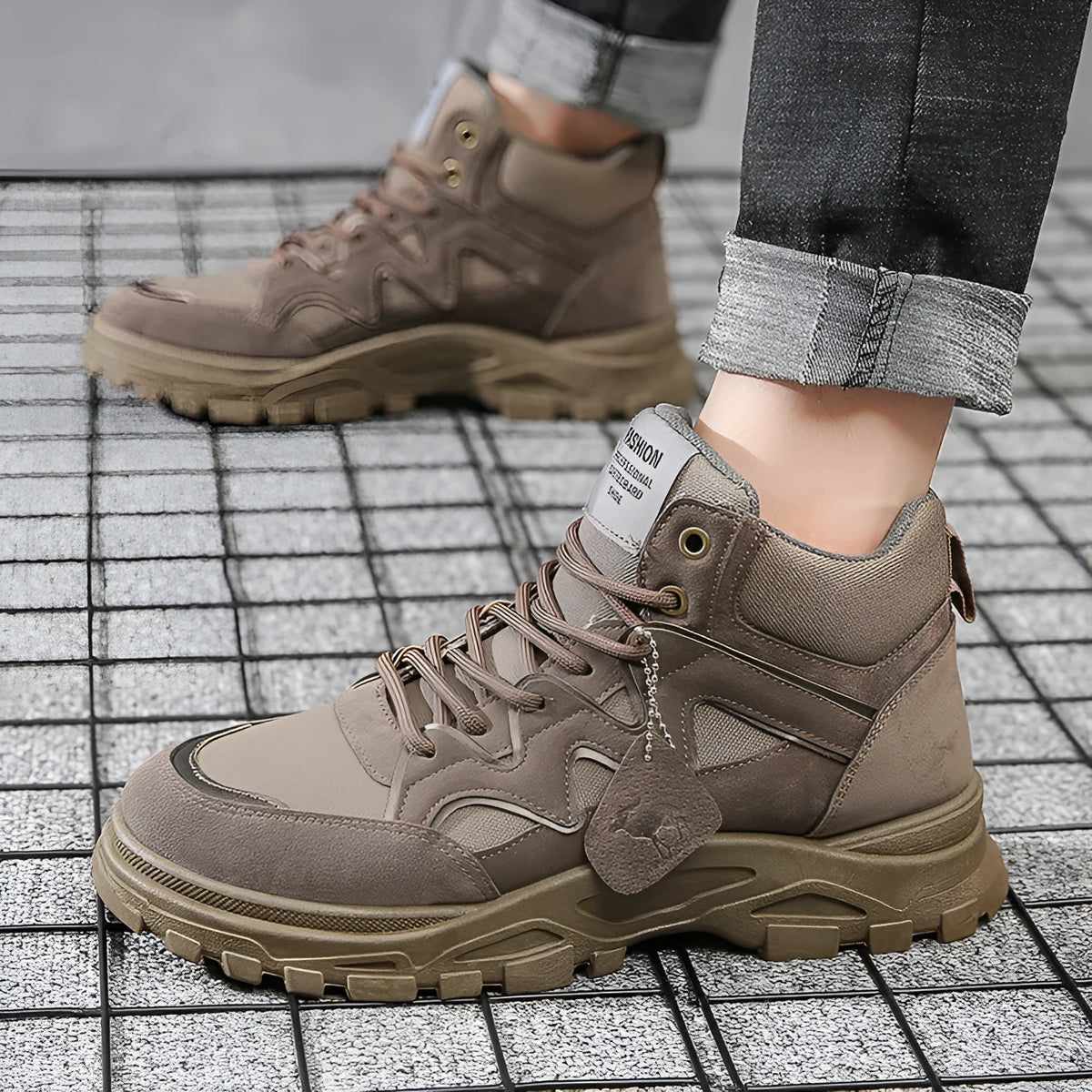 Men's high-top casual shoes with thick sole, mid heel 3-5cm, artificial PU upper, cotton lining, front lace-up, black khaki beige brown.