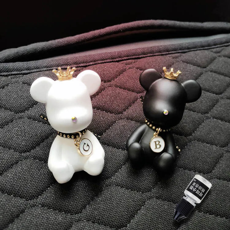 Car mounted gypsum bear perfume accessory clipped to air outlet, black rivet bear design, 7cm tall