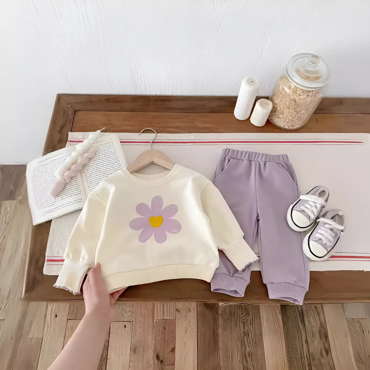 Purple baby girl two-piece set with flower sweatshirt and sweatpants in cotton, sizes 73cm to 110cm
