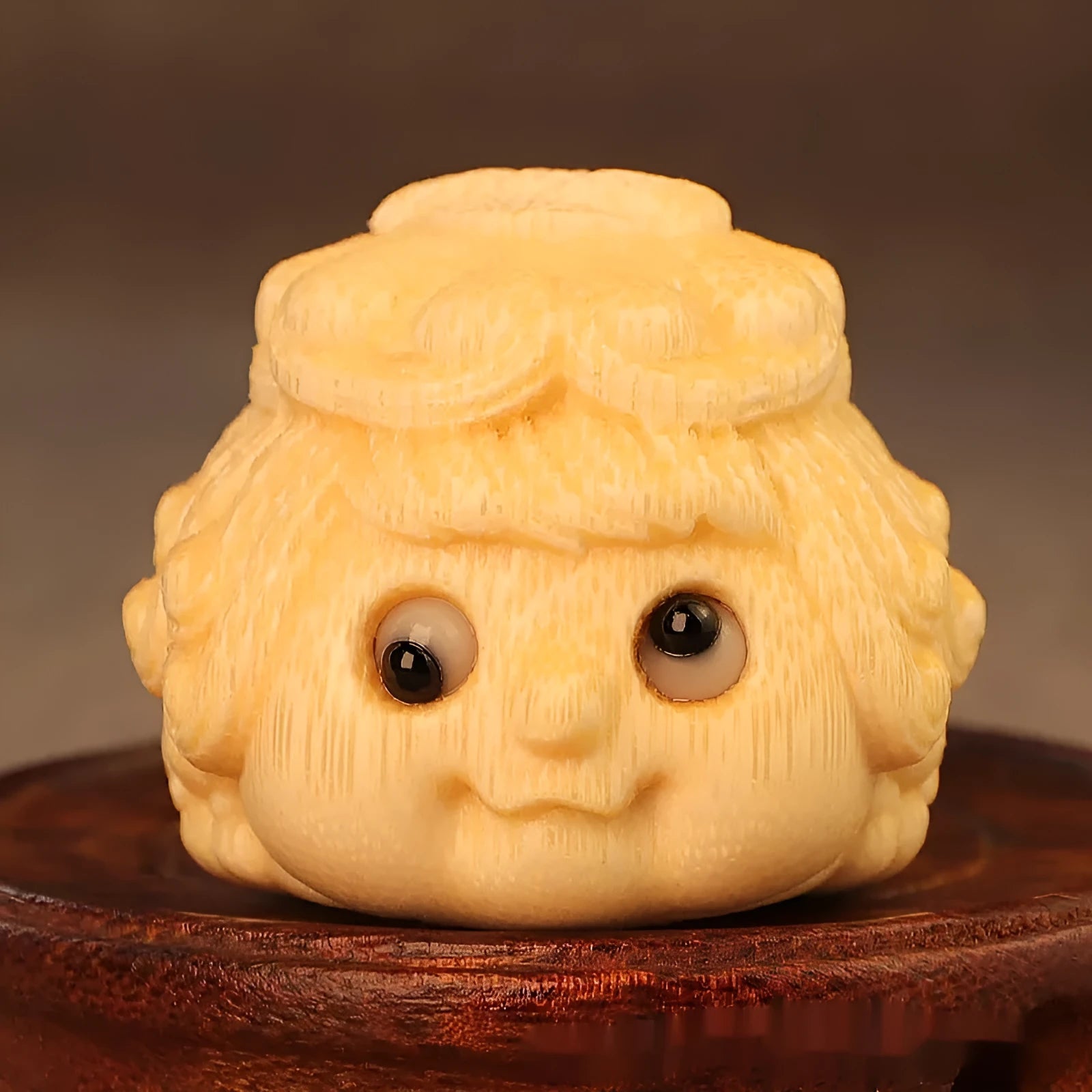 Solid bamboo carving golden princess toad ornament for household decoration