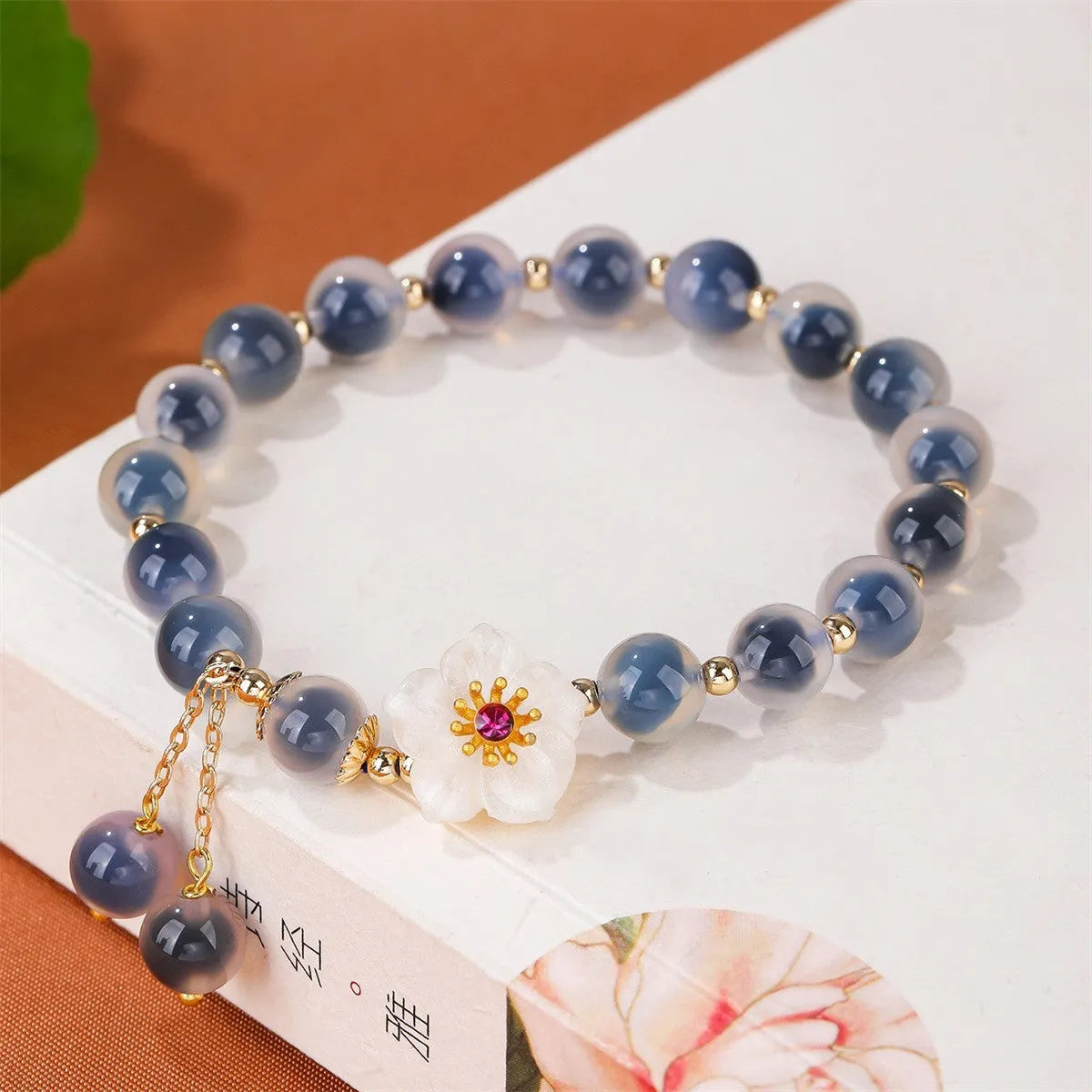 Handmade sugar heart agate bracelet with retro ethnic styling for women