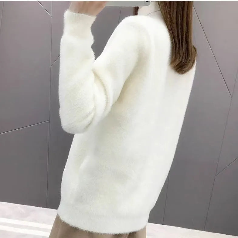 Women's half turtleneck solid color long sleeve bottoming shirt in black white commuting style