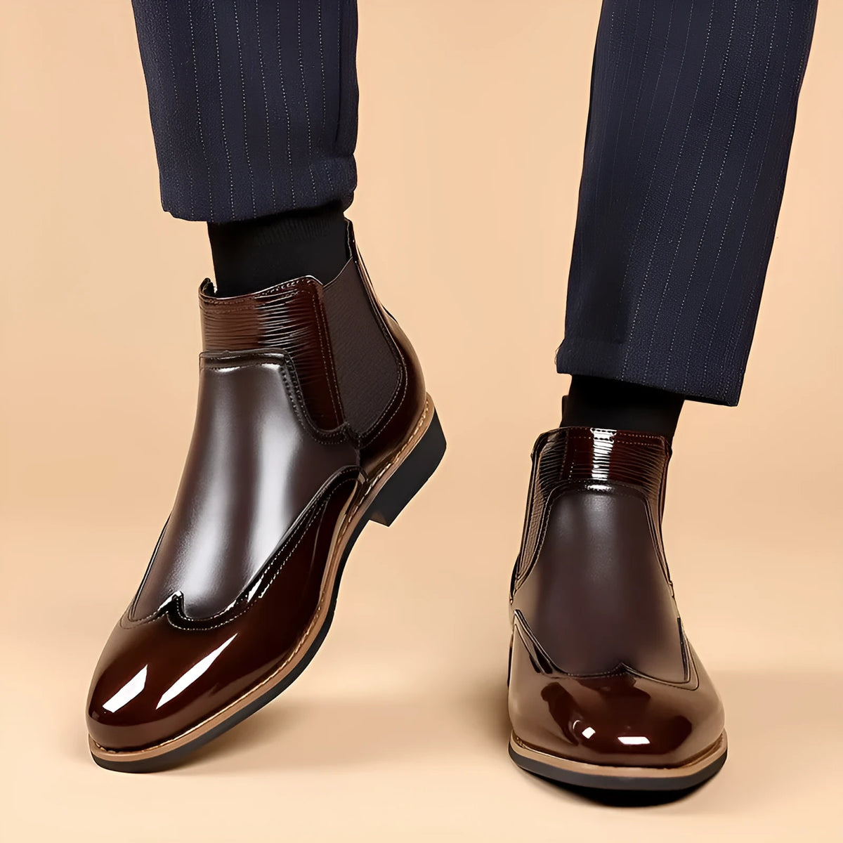Men's colour block Chelsea boots in black or dark brown with artificial PU upper, beef tendon sole, and elastic band entry.