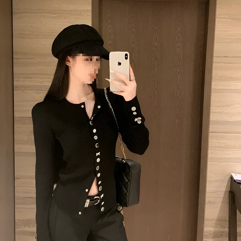 Black long sleeve slim-fit knitted cardigan with princess sleeves, average size