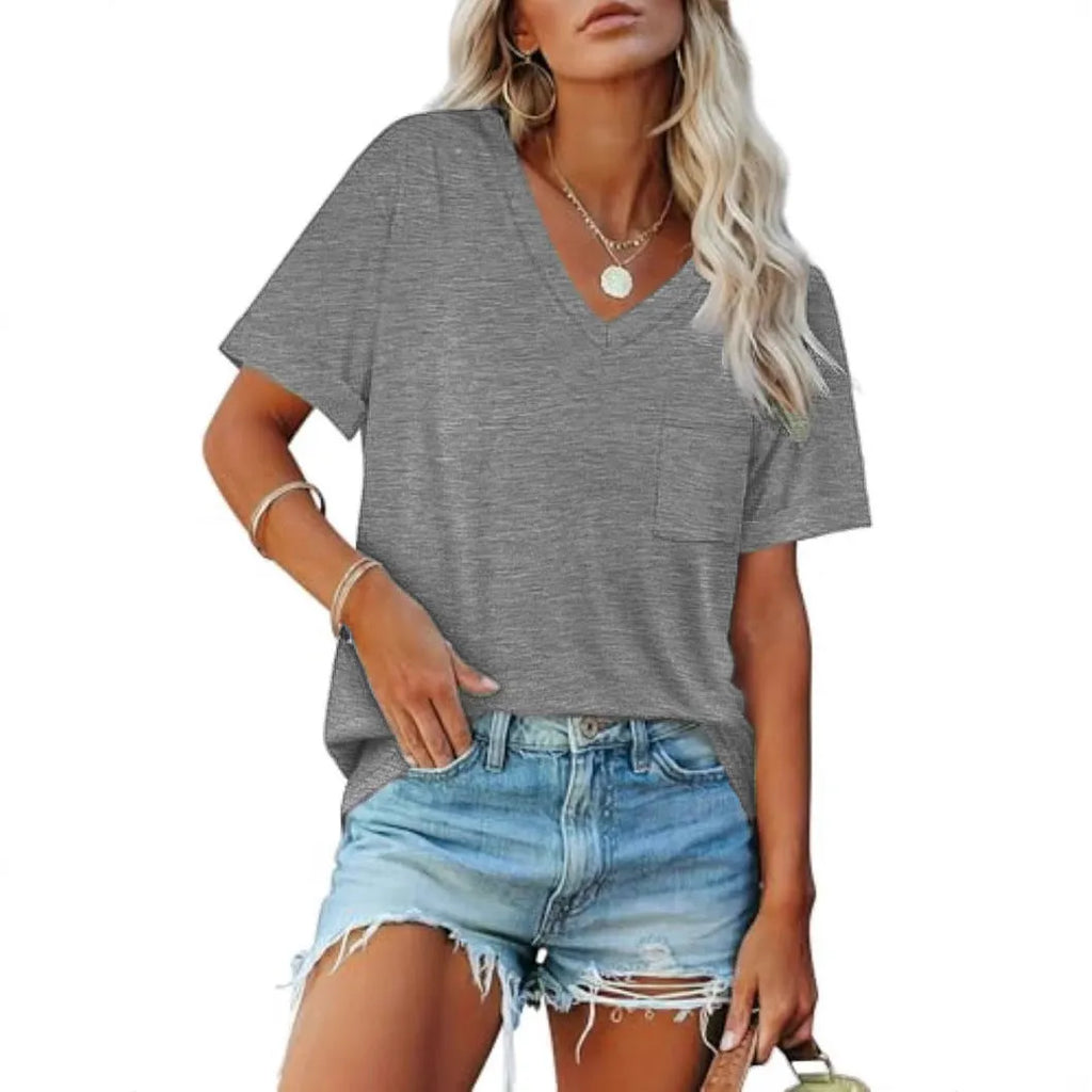 Grey loose V-neck t-shirt with front pocket in Japanese Korean casual style