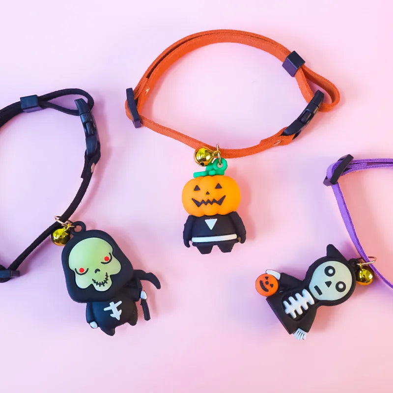 Halloween dog collar with luminous design, shown in adjustable sizes for small to large dogs.