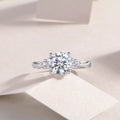 Galaxy Light 2-carat moissanite wedding ring set in S925 silver with platinum plating and gift box