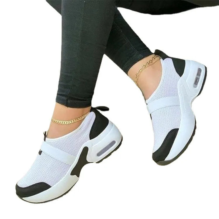 Women's lightweight mesh sneakers with rubber soles in multiple colours