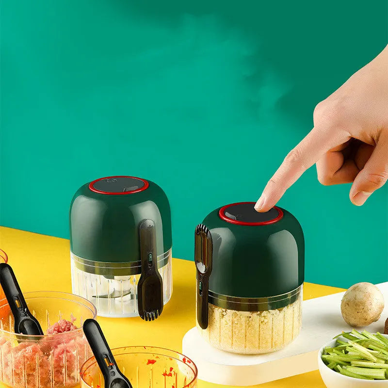 Mini electric garlic masher in blue or green, plastic body, USB charging, 11.5 x 9cm