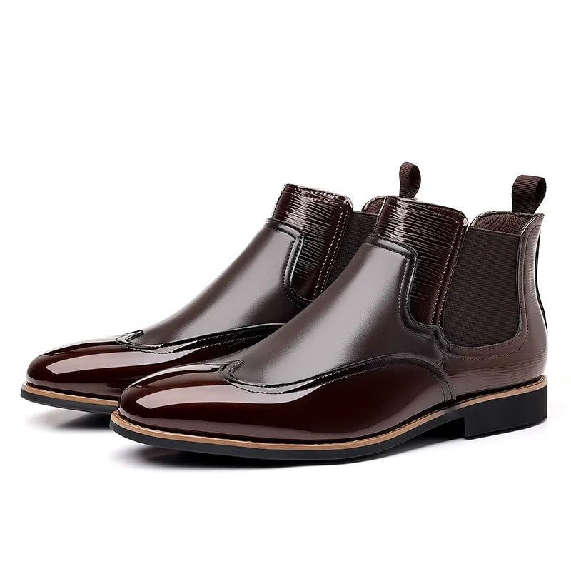 Men's colour block Chelsea boots in black or dark brown with artificial PU upper, beef tendon sole, and elastic band entry.