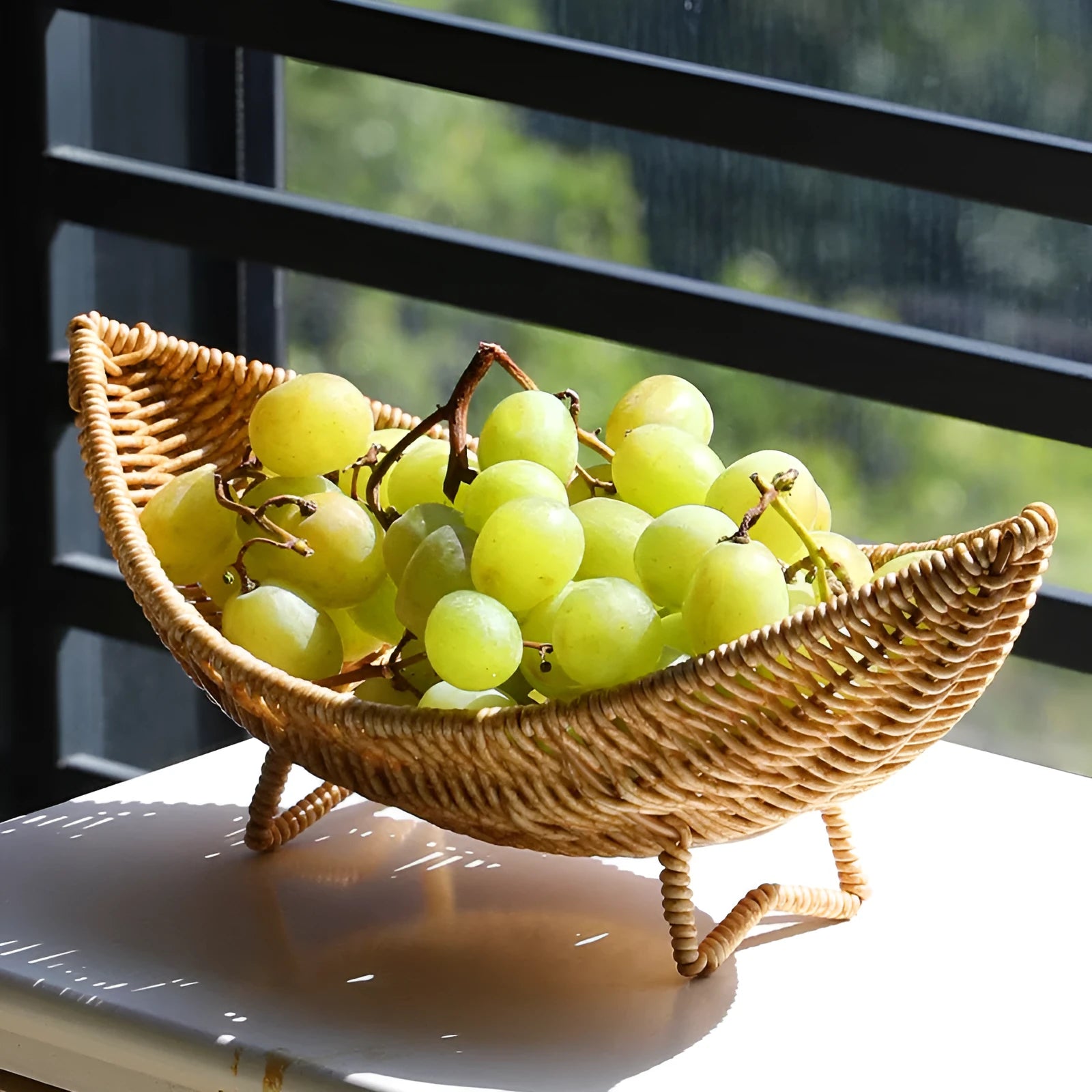 Plastic fruit plate decoration knitted basket dim sum rack on desktop