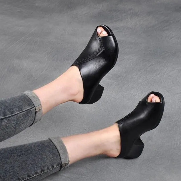 Women's black square heel peep-toe slippers with rubber sole and fish mouth design