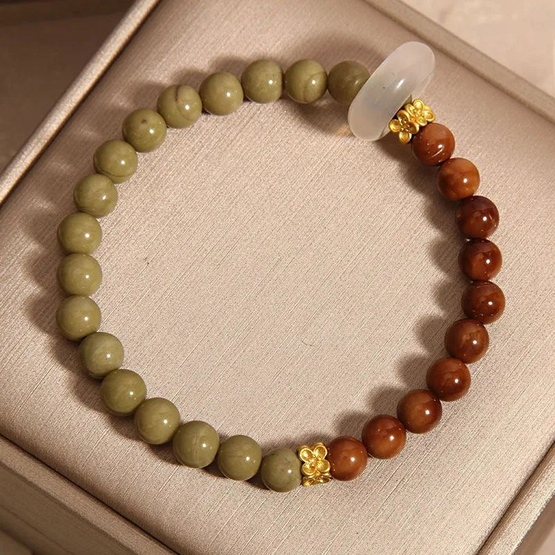 Green gradient Chinese style women's bracelet with crown and diamond motifs