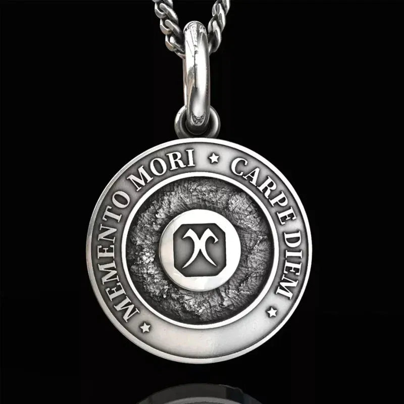 Antique silver stainless steel skull pendant on horsewhip chain with adjustable 51-80cm circumference