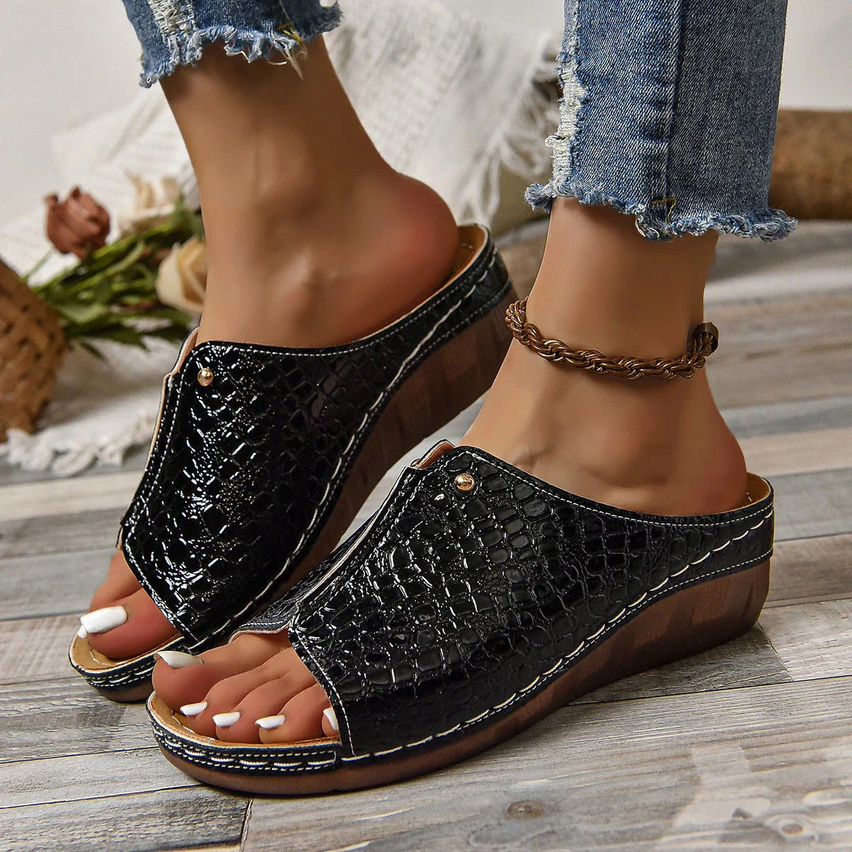 Fashionable crocodile-embossed wedge sandals for women in various colors and sizes