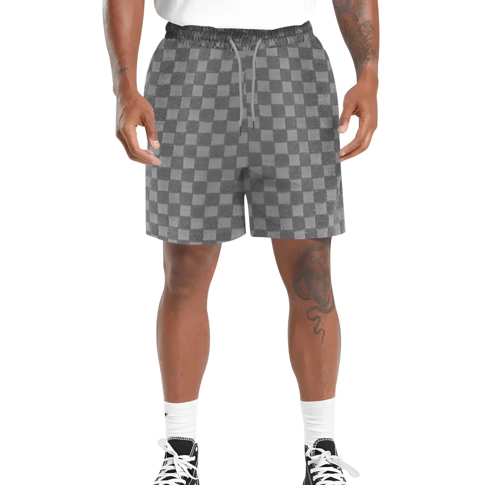 Checkerboard plaid sports shorts in loose fit with straight leg design
