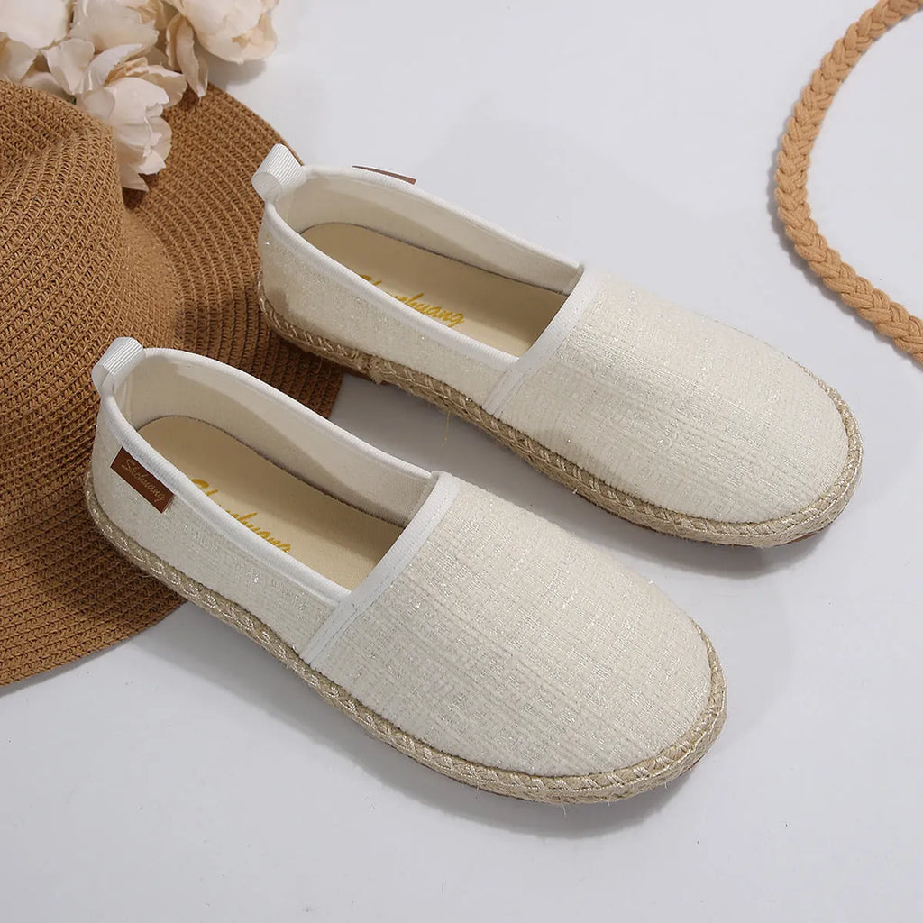 Casual canvas fisherman shoes with rope bottom soles in beige colour