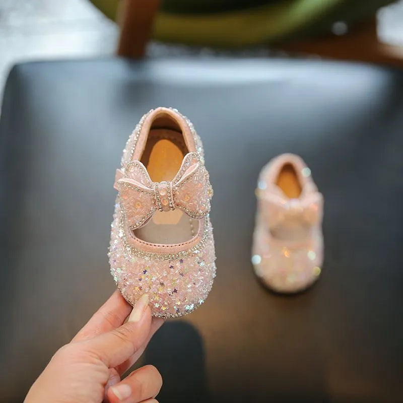 Girls' PU leather pumps with Velcro strap, milky white or pink, sizes 15-25, for 12-36 months