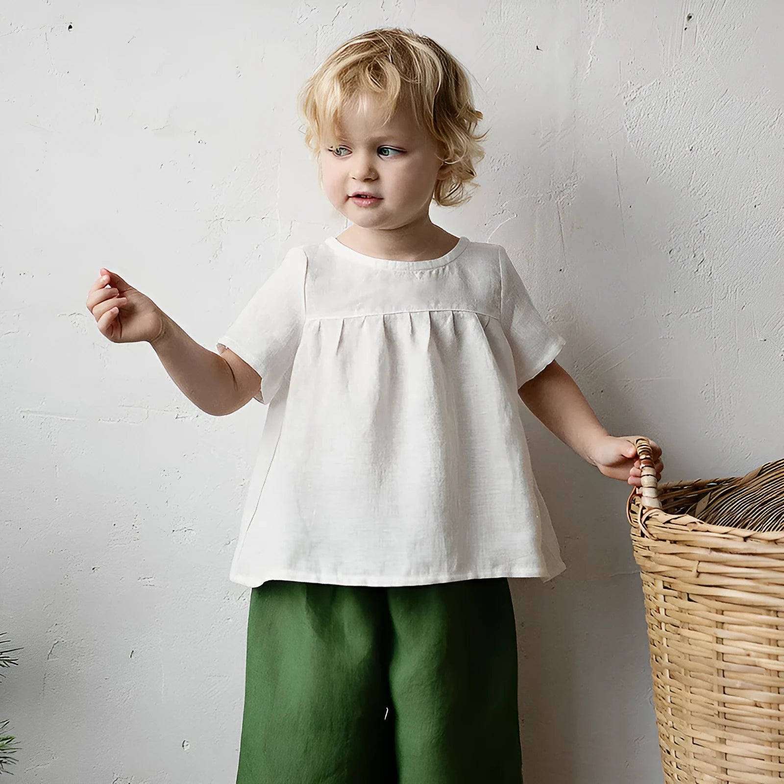 Mori style cotton and linen blend short-sleeved t-shirt for girls, solid colour, available in white apricot pink, sizes 90-130cm